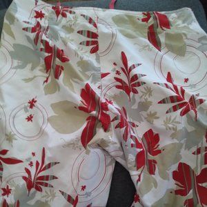 Men swim old navy short